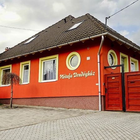 Hotel Notafa Vendeghaz Erlau Exterior foto